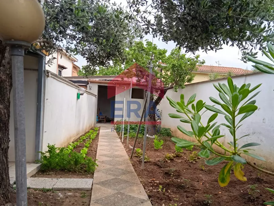 Immagine 5 di Casa semindipendente in vendita  in via lecce 98 a Ardea