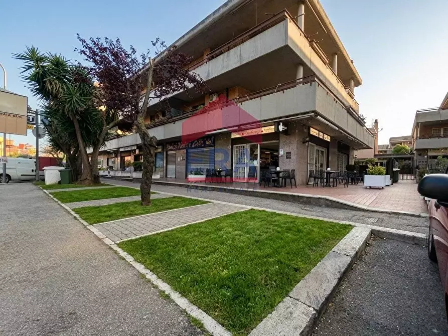 Immagine 1 di Bar / Ristorante in vendita  in via salvo d'acquisto 60 a Pomezia