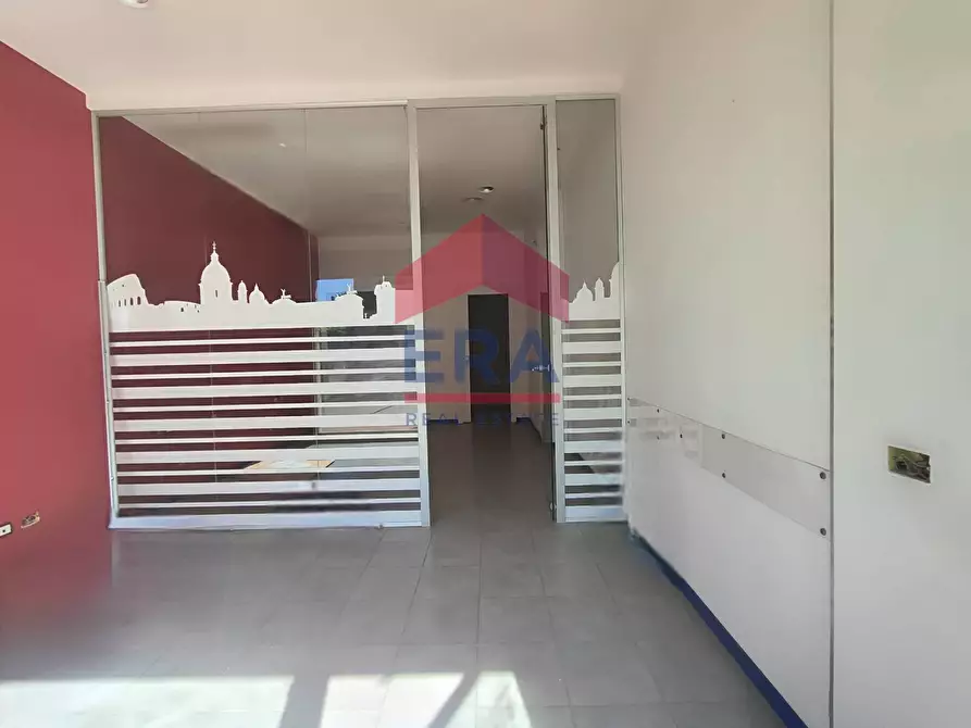 Immagine 4 di Negozio in affitto  in Via Francesco Donati 64 a Roma