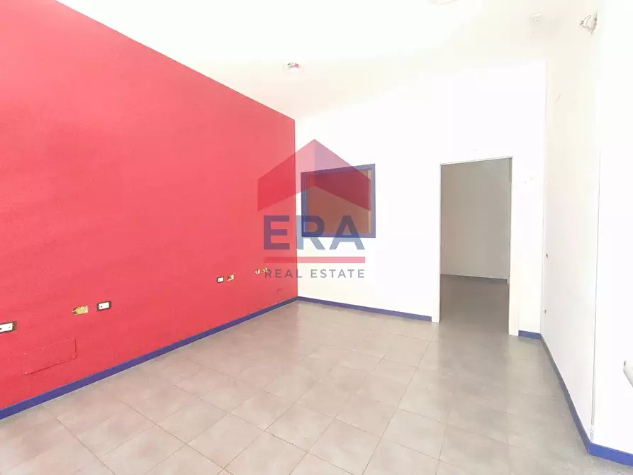 Immagine 6 di Negozio in affitto  in Via Francesco Donati 64 a Roma
