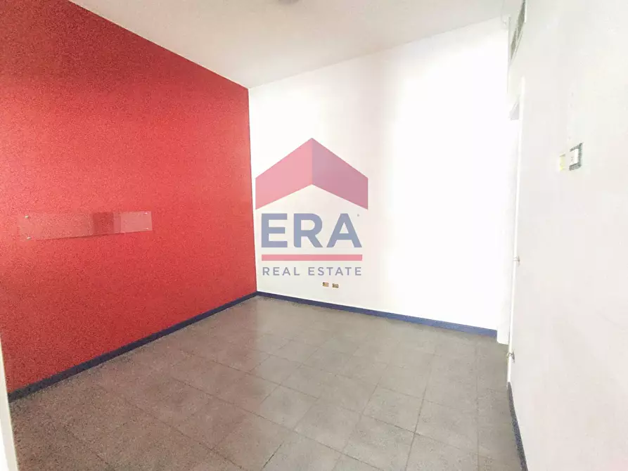 Immagine 8 di Negozio in affitto  in Via Francesco Donati 64 a Roma