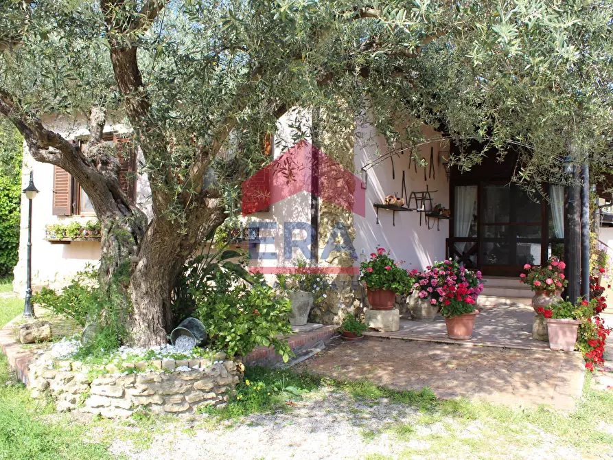 Immagine 2 di Villa in vendita  in CONTRADA URSELLUZZO SNC a Agira