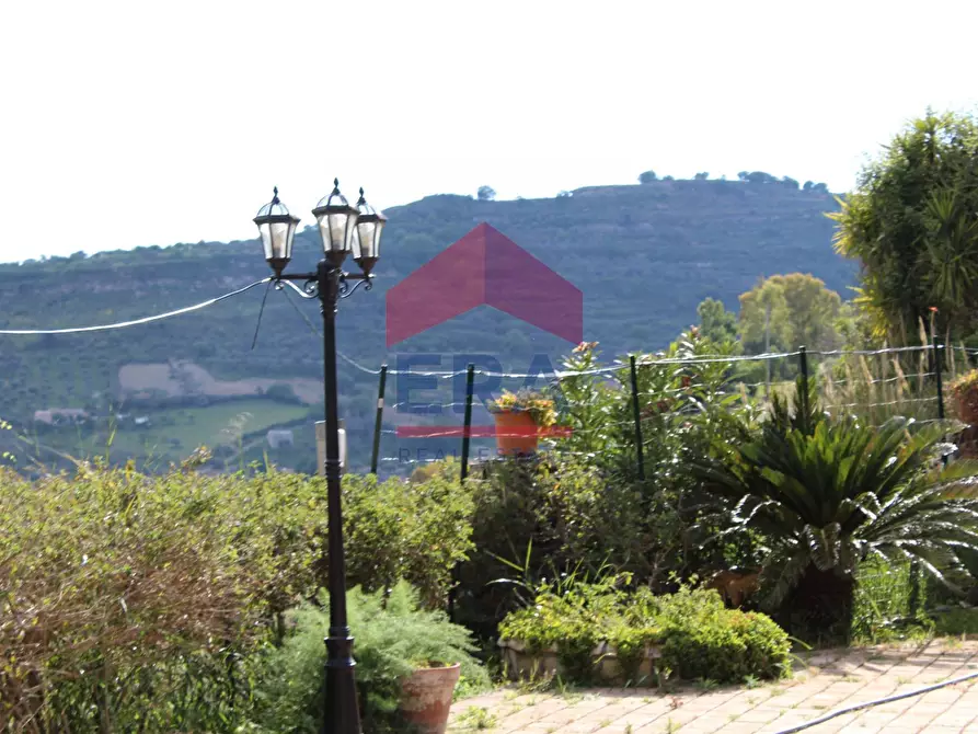 Immagine 19 di Villa in vendita  in CONTRADA URSELLUZZO SNC a Agira