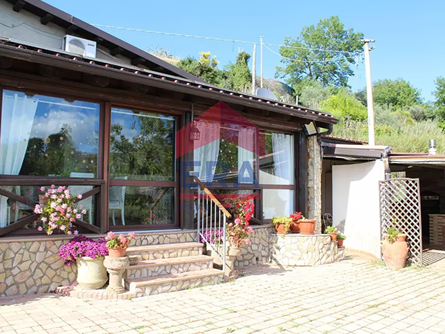 Immagine 8 di Villa in vendita  in CONTRADA URSELLUZZO SNC a Agira