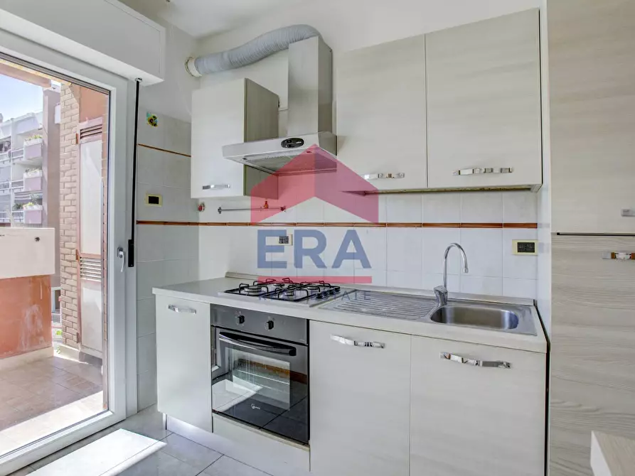 Immagine 11 di Appartamento in vendita  in via dell'Albareto 36 a Roma