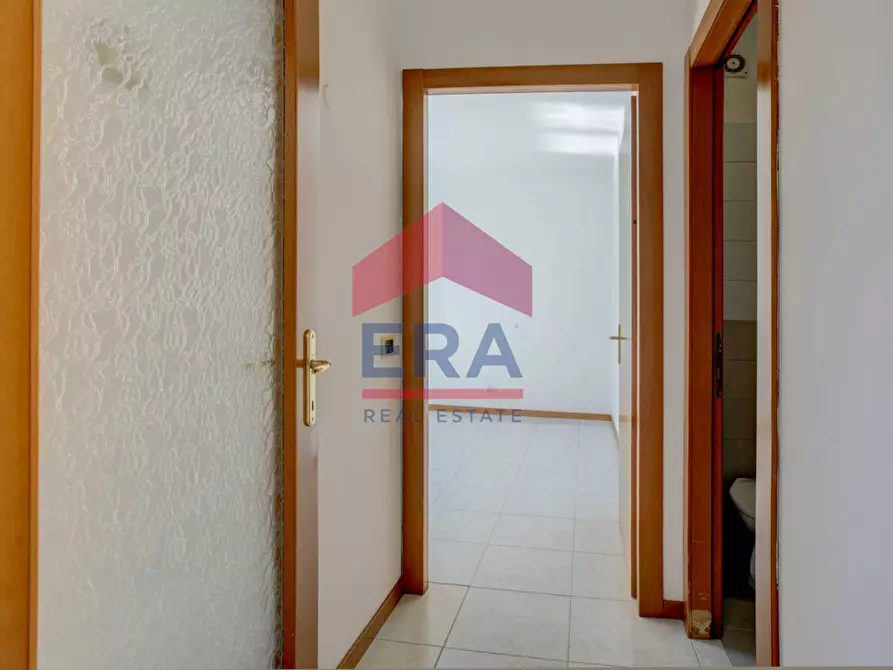 Immagine 14 di Appartamento in vendita  in via dell'Albareto 36 a Roma