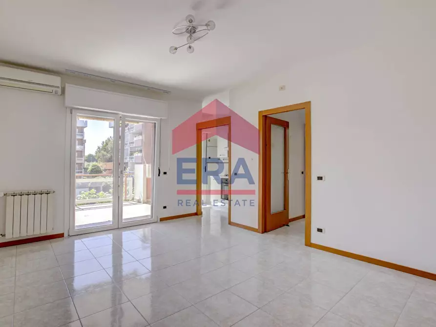 Immagine 10 di Appartamento in vendita  in via dell'Albareto 36 a Roma