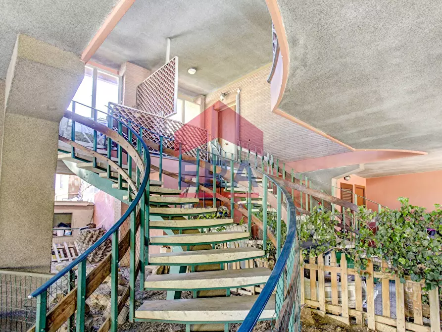 Immagine 5 di Casa semindipendente in vendita  in Via Daniele Da Samarate 22 a Roma