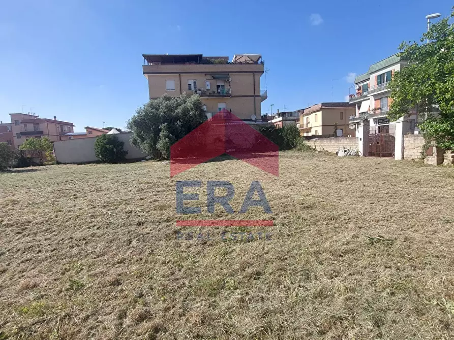 Immagine 2 di Terreno residenziale in vendita  in Via Francesco Donati 95 a Roma