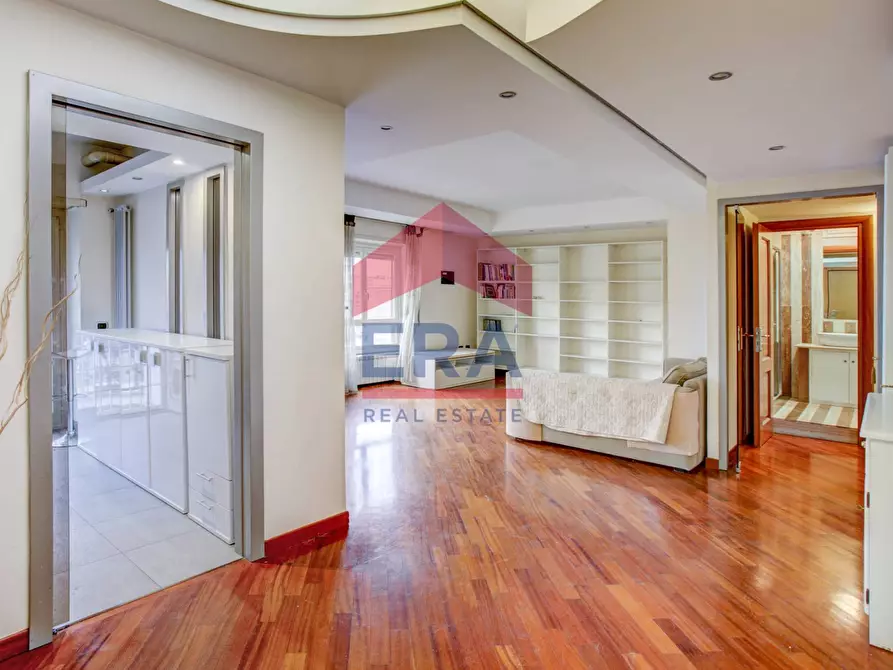 Immagine 1 di Appartamento in vendita  in Via Quirino Majorana 140 a Roma