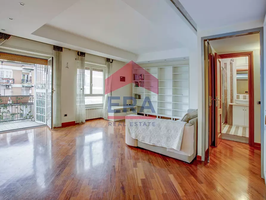 Immagine 2 di Appartamento in vendita  in Via Quirino Majorana 140 a Roma