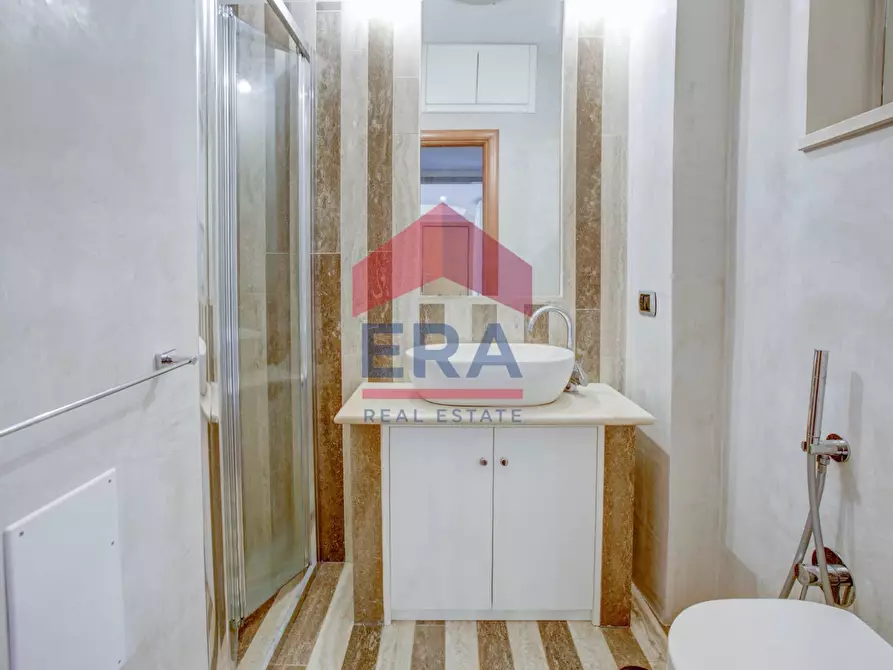 Immagine 15 di Appartamento in vendita  in Via Quirino Majorana 140 a Roma