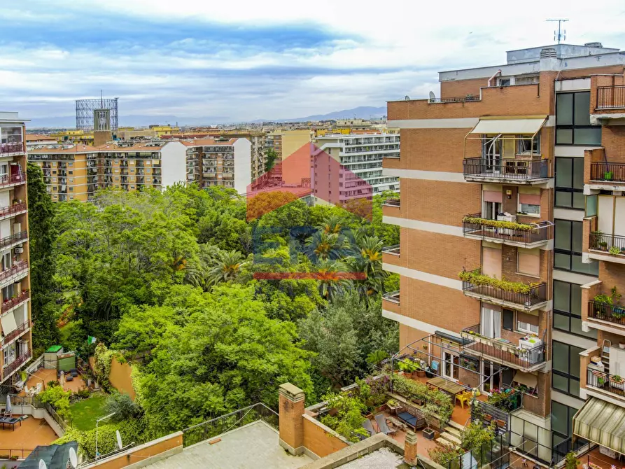 Immagine 19 di Appartamento in vendita  in Via Quirino Majorana 140 a Roma