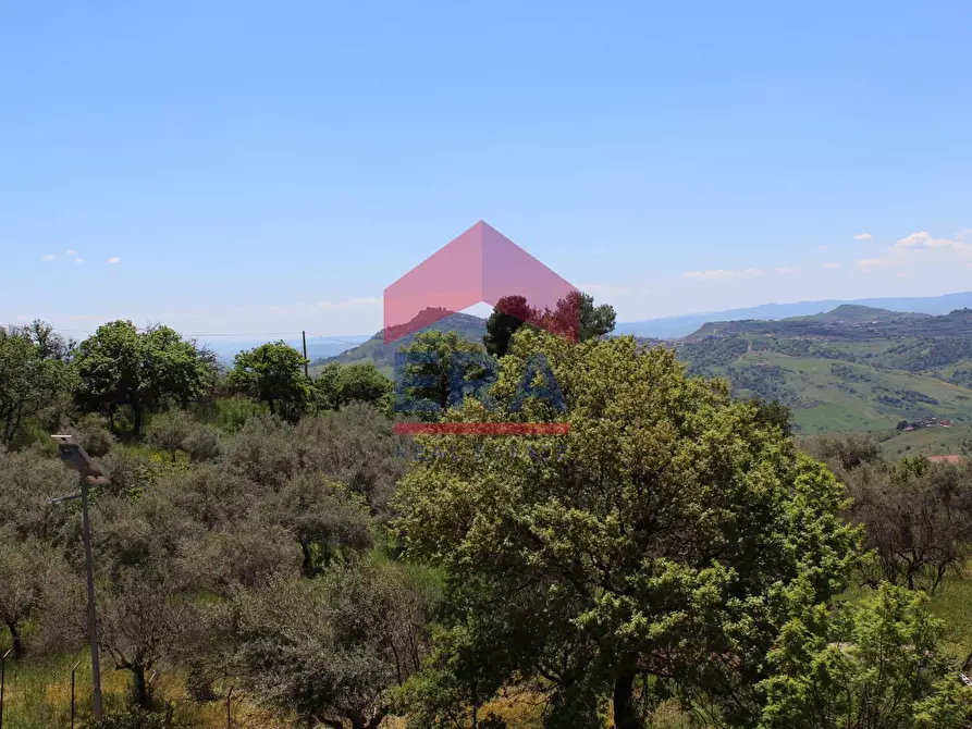 Immagine 53 di Villa in vendita  in CONTRADA COLLA a Gagliano Castelferrato