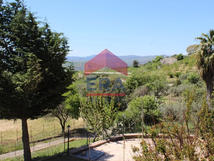 Immagine 54 di Villa in vendita  in CONTRADA COLLA a Gagliano Castelferrato