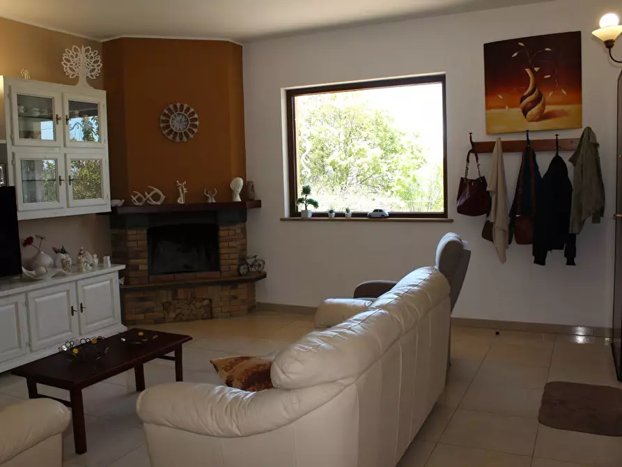 Immagine 14 di Villa in vendita  in CONTRADA COLLA a Gagliano Castelferrato