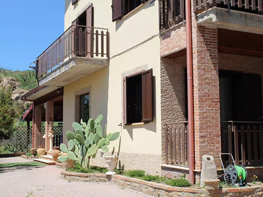 Immagine 4 di Villa in vendita  in CONTRADA COLLA a Gagliano Castelferrato