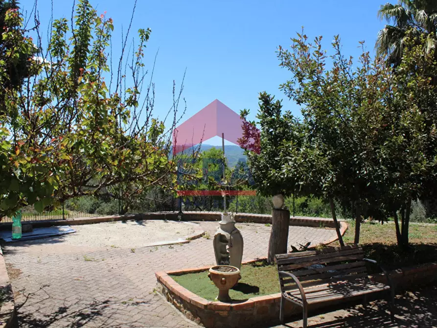 Immagine 60 di Villa in vendita  in CONTRADA COLLA a Gagliano Castelferrato