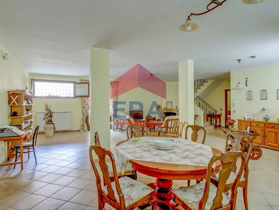 Immagine 22 di Villa in vendita  in VIA DEL MARE 171 a Ardea