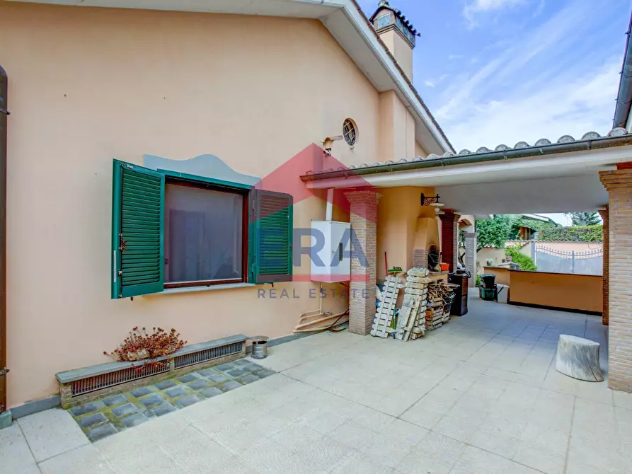 Immagine 29 di Villa in vendita  in VIA DEL MARE 171 a Ardea