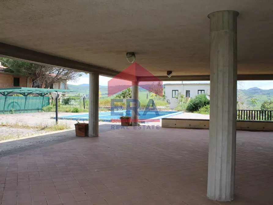 Immagine 9 di Agriturismo in vendita  in contrada portelle a Gangi