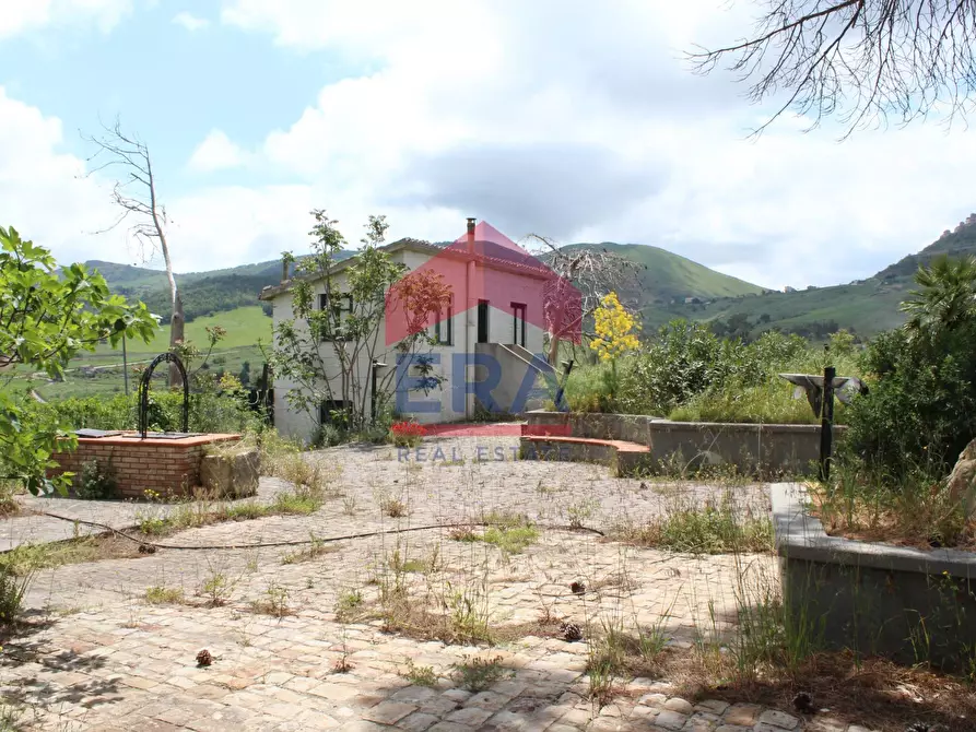 Immagine 6 di Agriturismo in vendita  in contrada portelle a Gangi