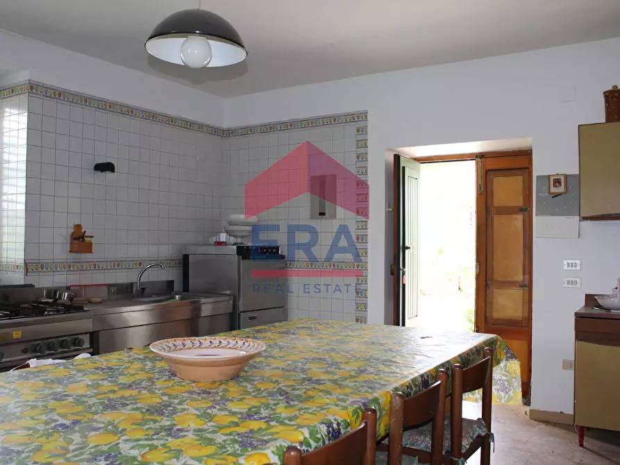 Immagine 14 di Agriturismo in vendita  in contrada portelle a Gangi