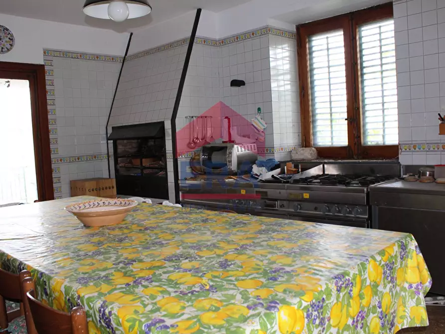 Immagine 15 di Agriturismo in vendita  in contrada portelle a Gangi