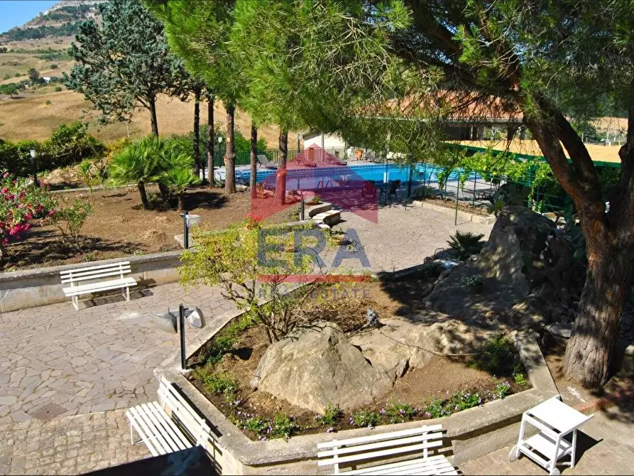 Immagine 91 di Agriturismo in vendita  in contrada portelle a Gangi