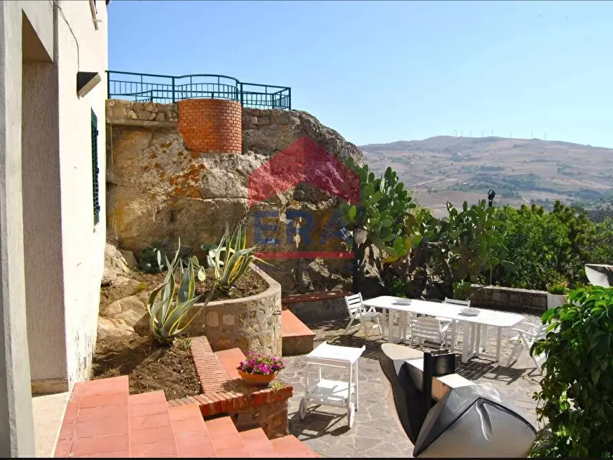 Immagine 102 di Agriturismo in vendita  in contrada portelle a Gangi