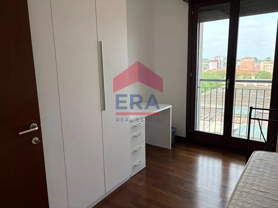 Immagine 12 di Appartamento in affitto  in Via Angelo Scarsellini 17 a Milano