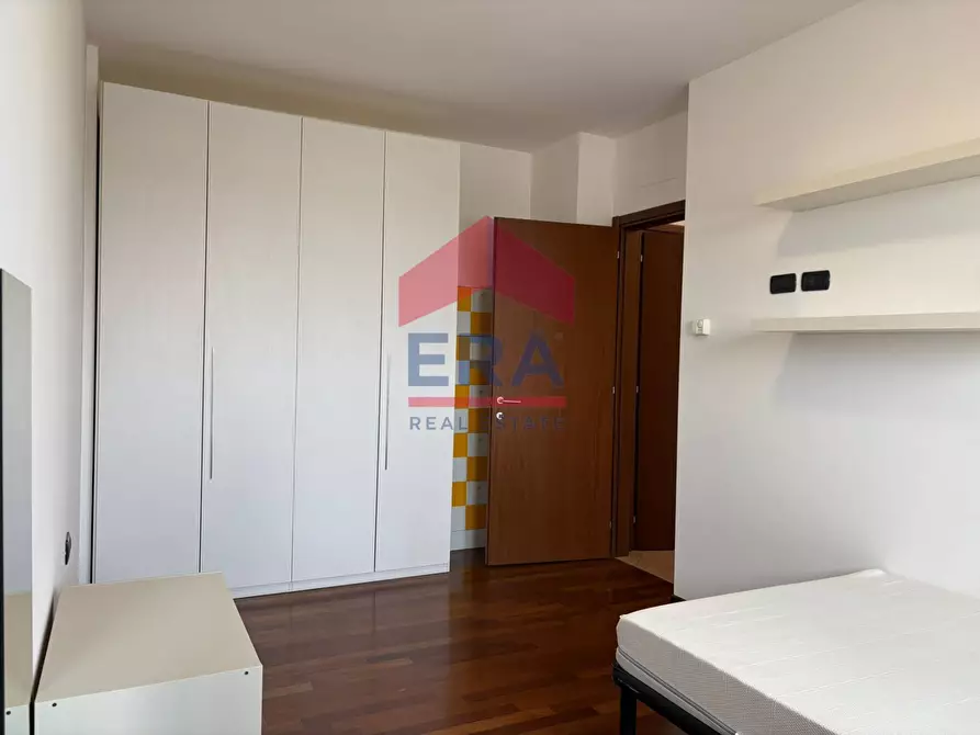 Immagine 15 di Appartamento in affitto  in Via Angelo Scarsellini 17 a Milano