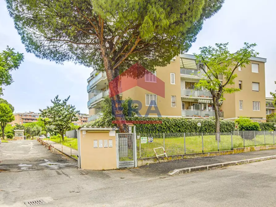 Immagine 1 di Appartamento in vendita  in Via Vittorio Maria Butera 5 a Roma