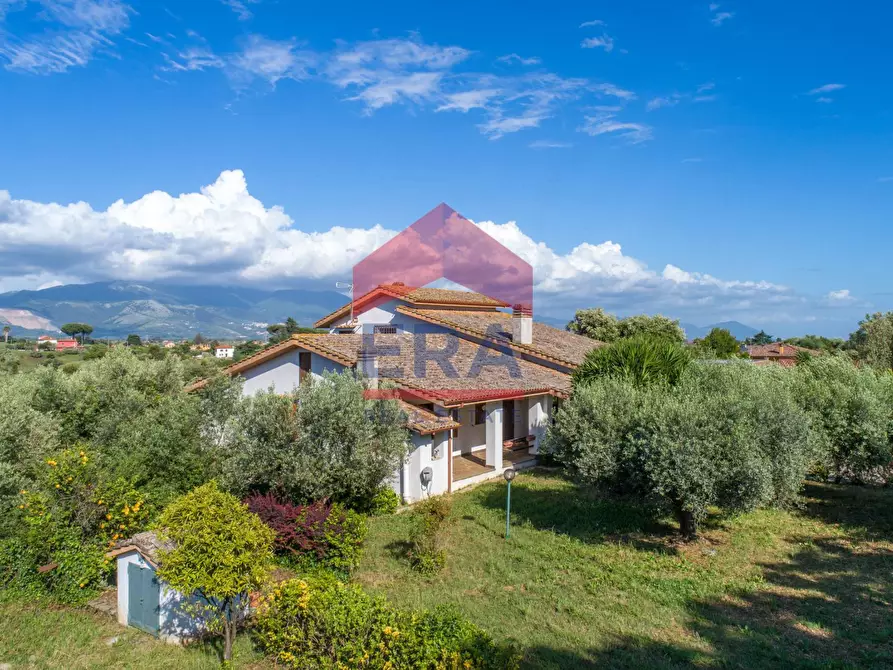 Immagine 3 di Villa in vendita  in Via  di Colle Perino a Velletri