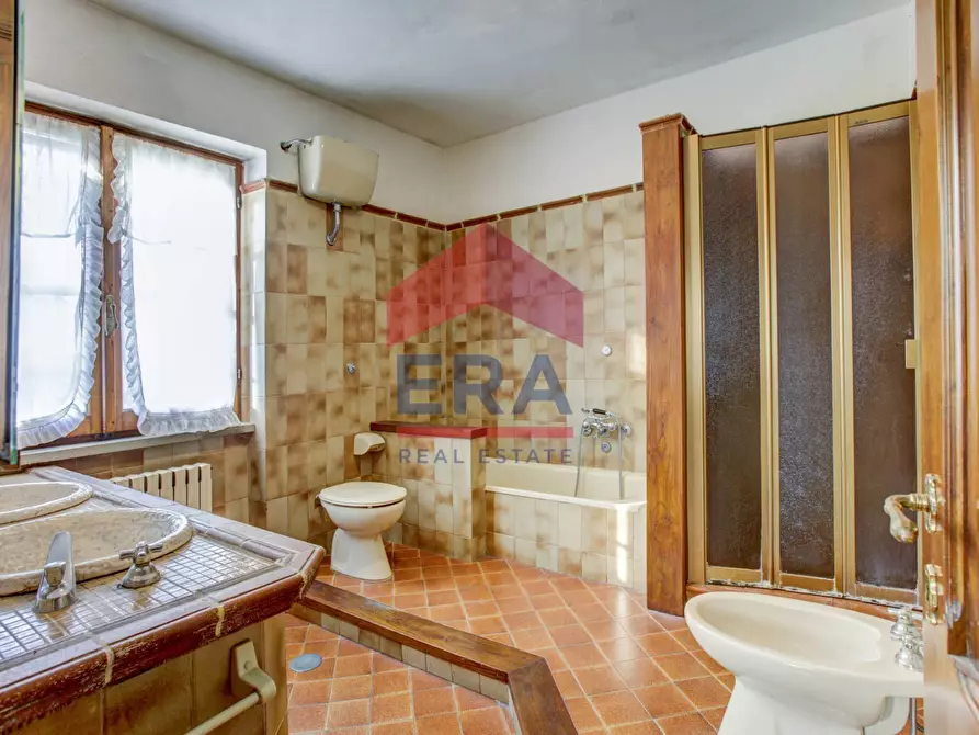 Immagine 34 di Villa in vendita  in Via  di Colle Perino a Velletri