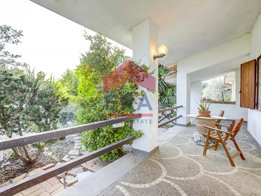 Immagine 37 di Villa in vendita  in Via  di Colle Perino a Velletri