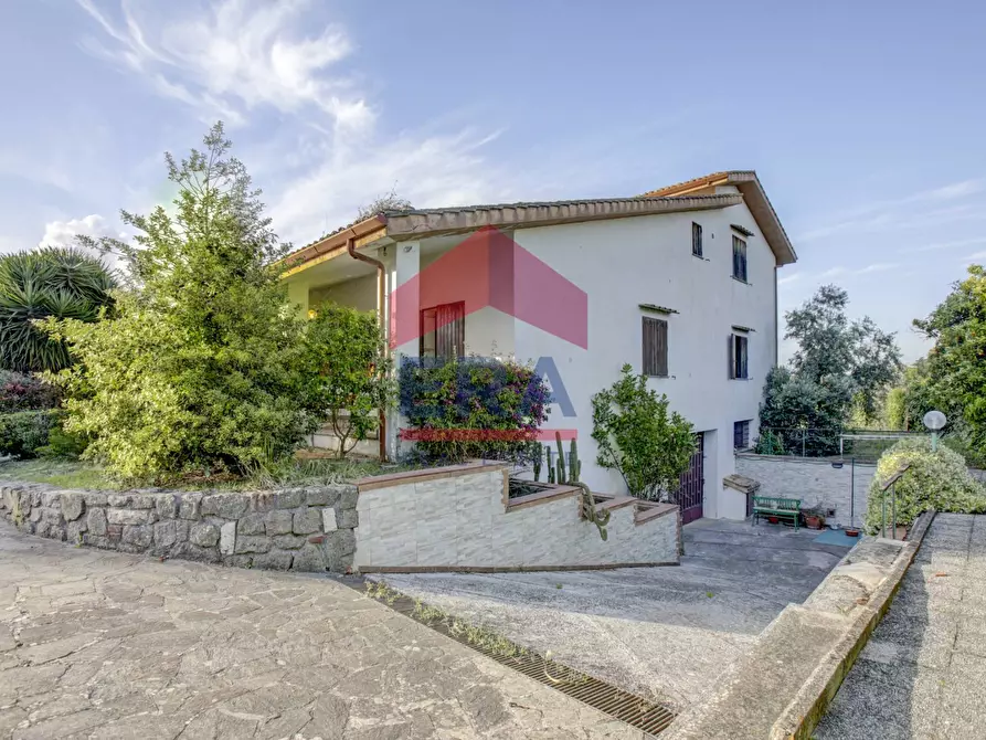 Immagine 41 di Villa in vendita  in Via  di Colle Perino a Velletri