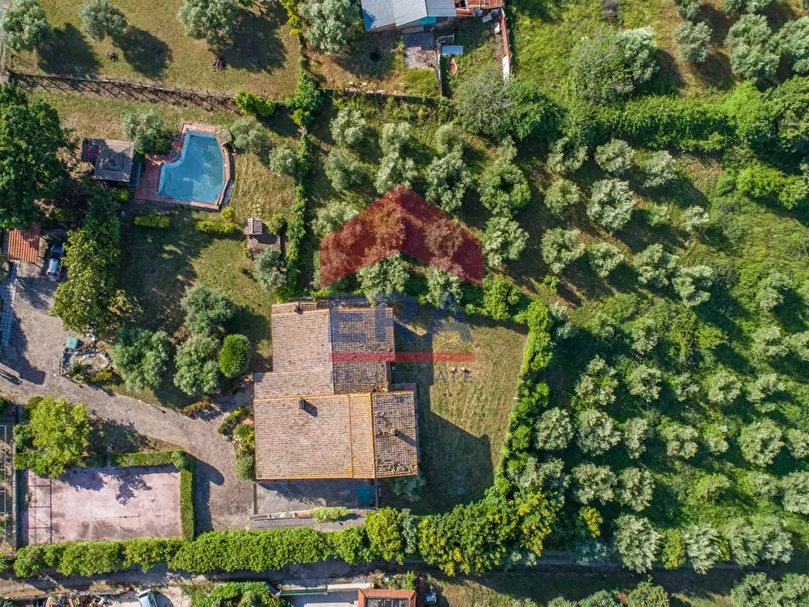Immagine 42 di Villa in vendita  in Via  di Colle Perino a Velletri