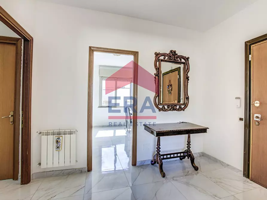 Immagine 7 di Appartamento in vendita  in Largo Valerio Bacigalupo 32 a Roma
