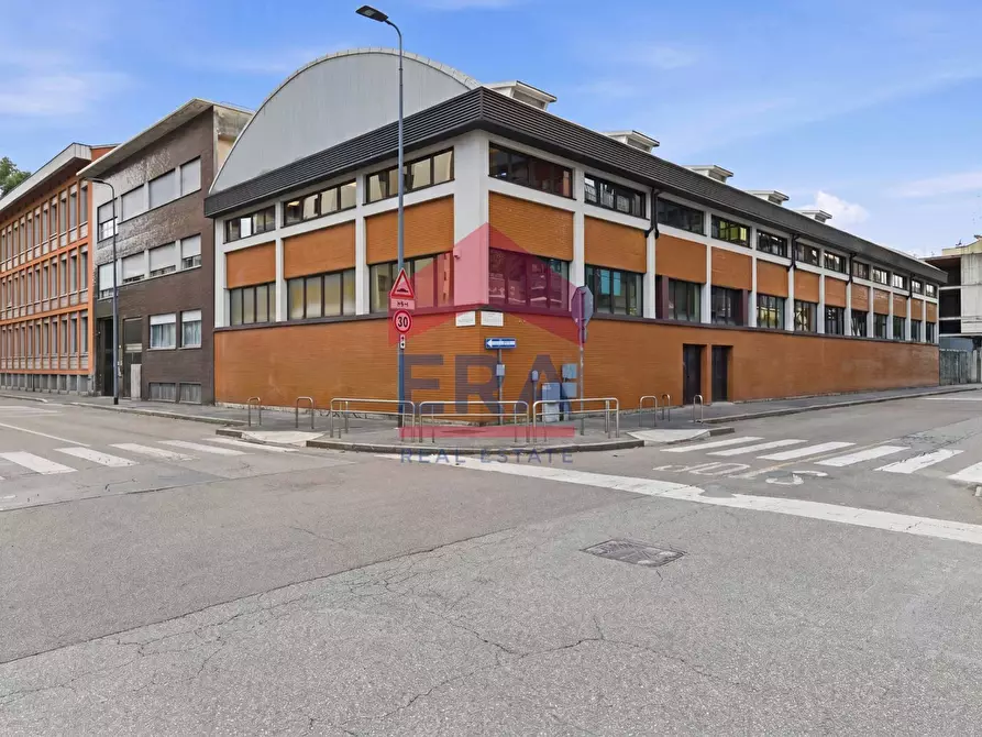 Immagine 3 di Locale commerciale in vendita  in Via Fortezza 13 a Milano