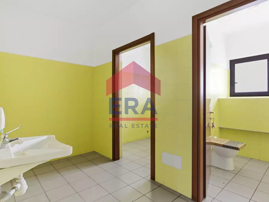Immagine 11 di Locale commerciale in vendita  in Via Fortezza 13 a Milano