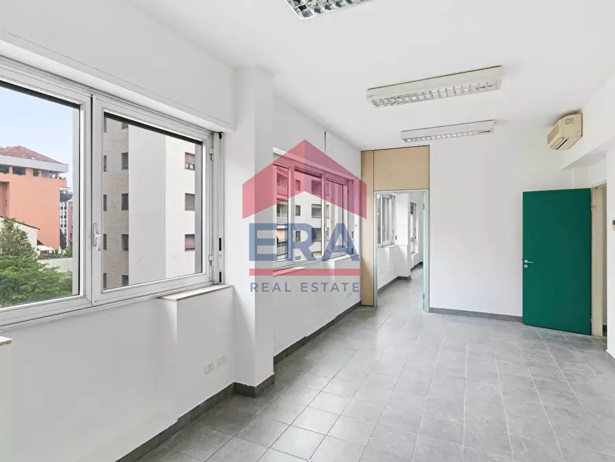 Immagine 17 di Locale commerciale in vendita  in Via Fortezza 13 a Milano