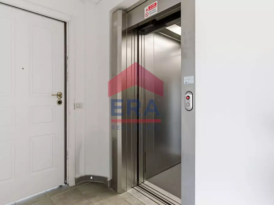 Immagine 24 di Locale commerciale in vendita  in Via Fortezza 13 a Milano