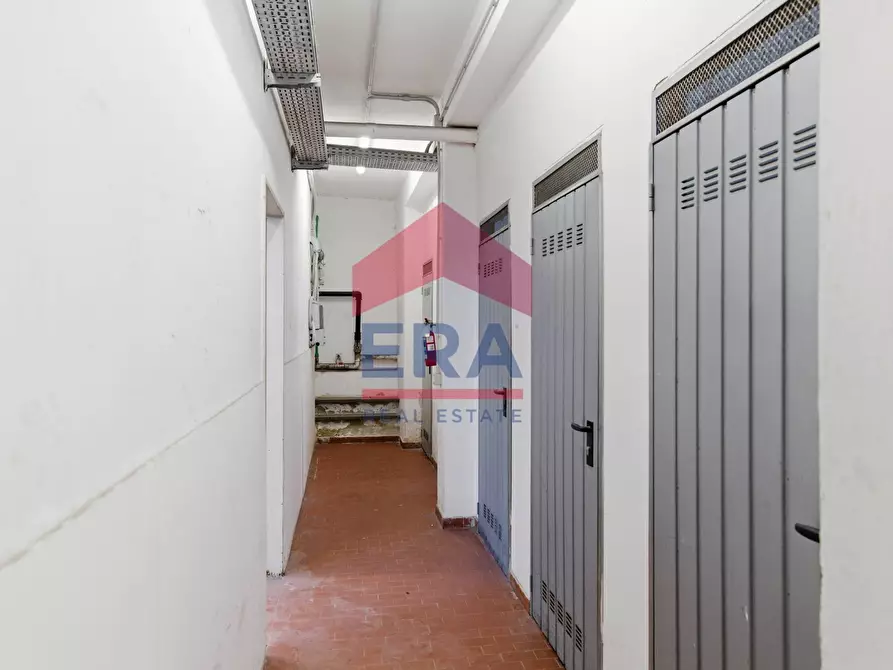 Immagine 25 di Locale commerciale in vendita  in Via Fortezza 13 a Milano