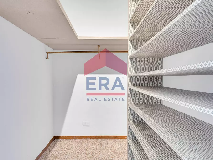 Immagine 12 di Appartamento in affitto  in Via Guglielmo Silva 18 a Milano