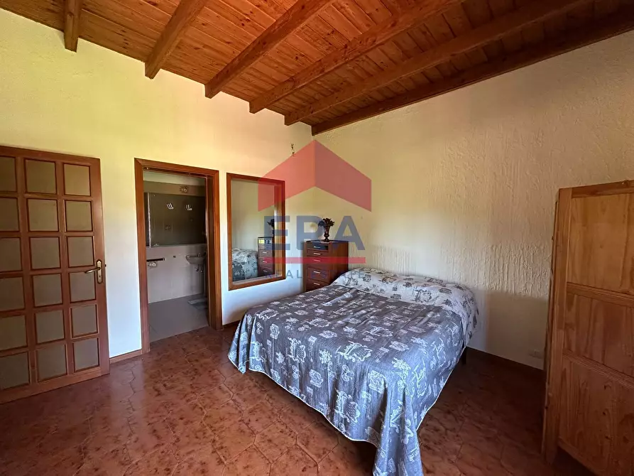 Immagine 32 di Villa in vendita  in via archimede 1 a Pedara