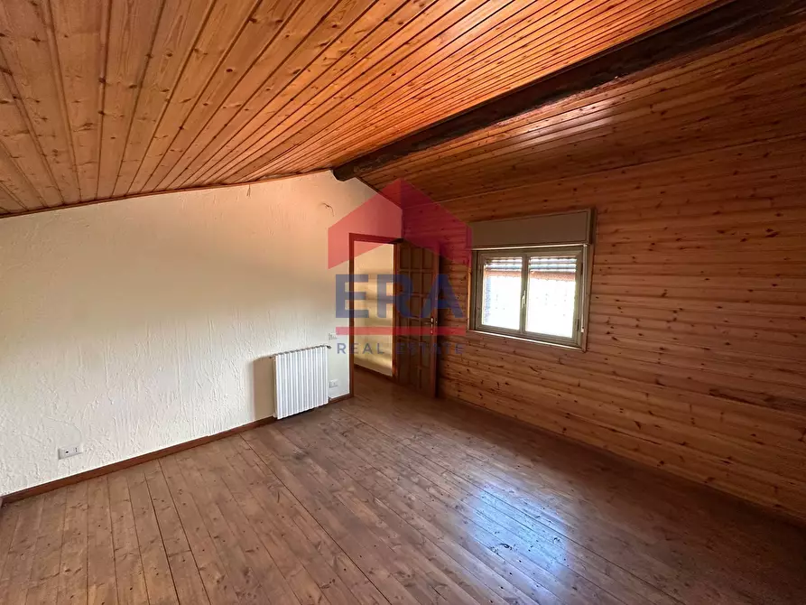 Immagine 41 di Villa in vendita  in via archimede 1 a Pedara