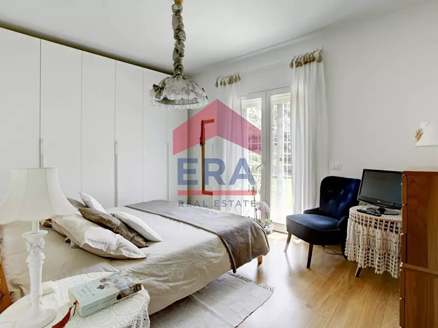 Immagine 9 di Appartamento in vendita  in Via Amerigo Toth 18 a Roma