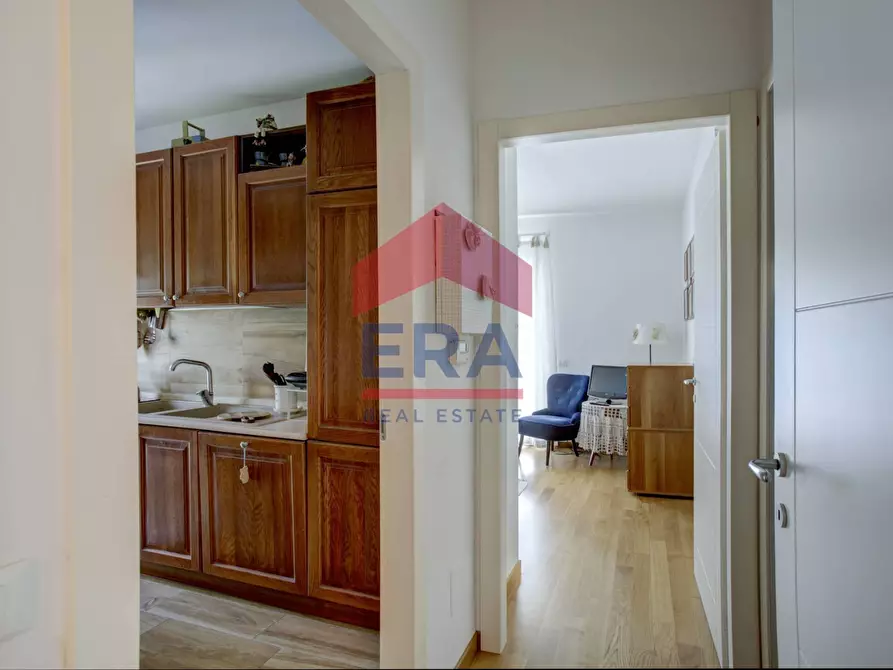 Immagine 12 di Appartamento in vendita  in Via Amerigo Toth 18 a Roma