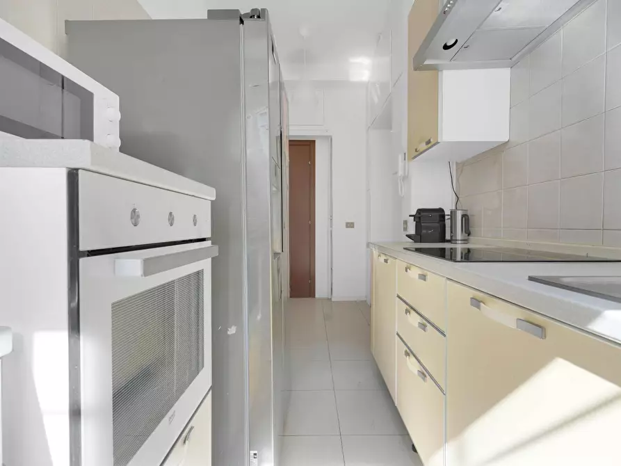 Immagine 8 di Appartamento in vendita  in Via Francesco Cucchi 1 a Milano